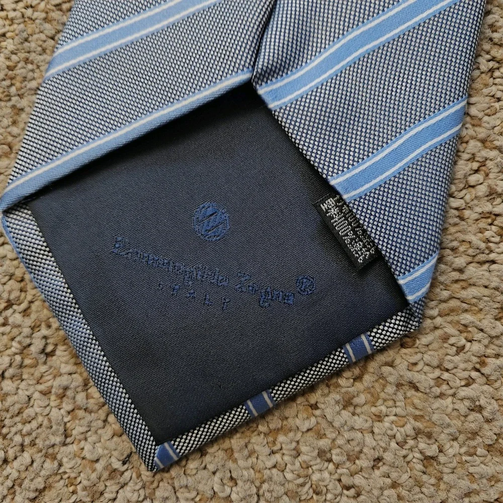 Ermenegildo Zegna Silk Tie Blue Gray Striped Made‎ in Italy Mens Classic Necktie